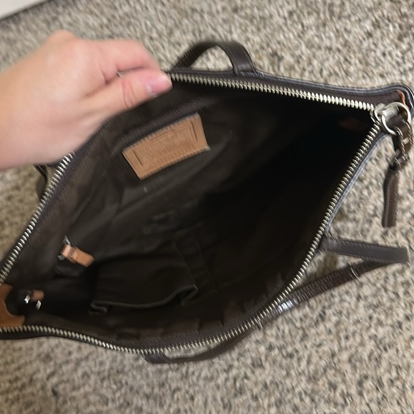 Y2K Coach Tan and Brown Logo Shoulder Bag A0960-F13548 - Picture 7 of 8